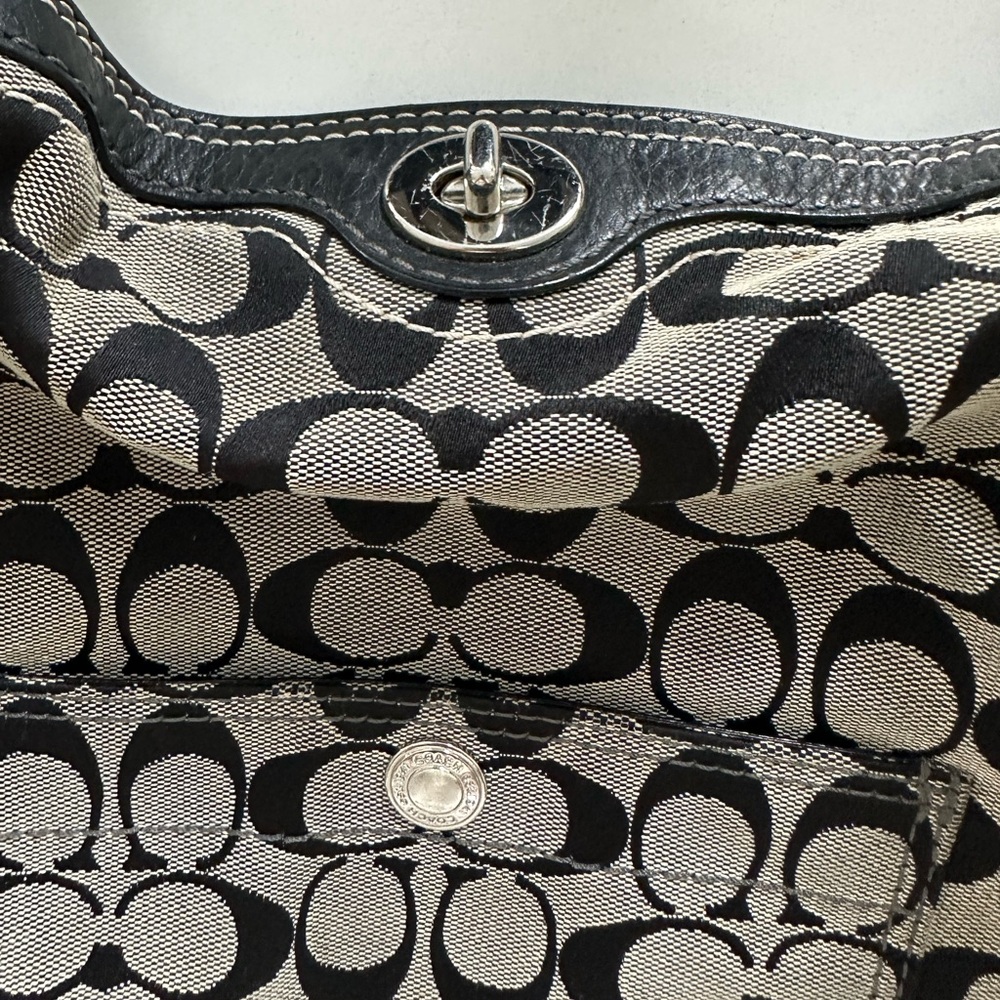 Coach handbag - Picture 3 of 7